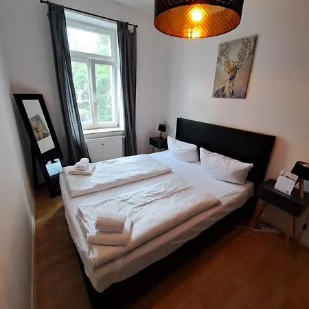 アパート Gemuetliche Zweiraumwohnung In West *